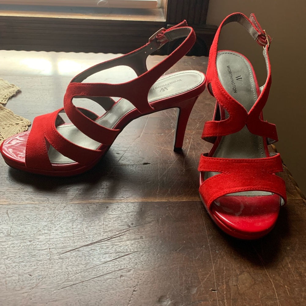 🎄 ♥️ Worthington 7 1/2 Women's Red Faux Suede Strappy Heels